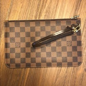 Louis Vuitton Damier Ebene Neverfull Pochette